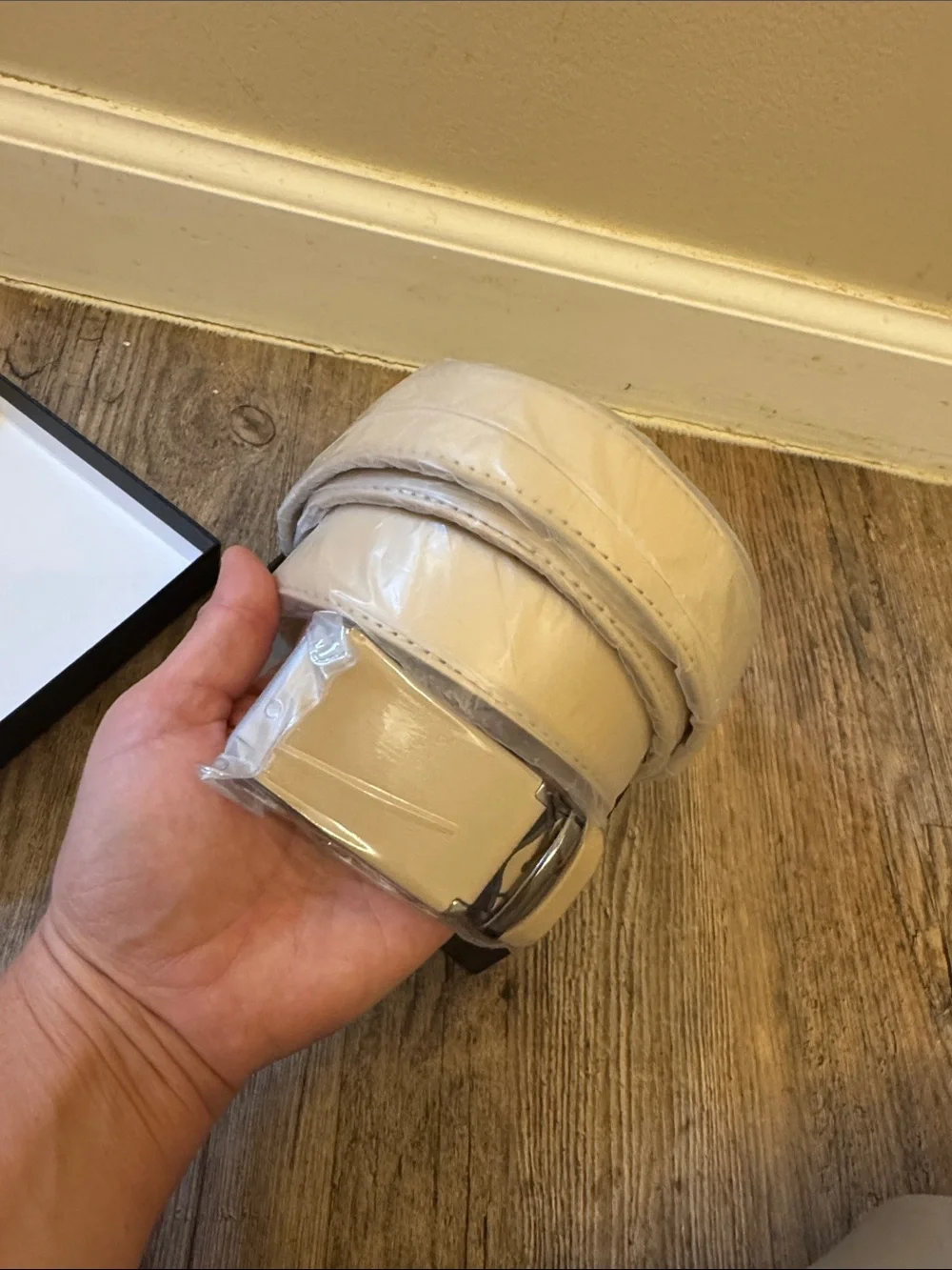 Men's Cream Leather Belt with Polished Buckle